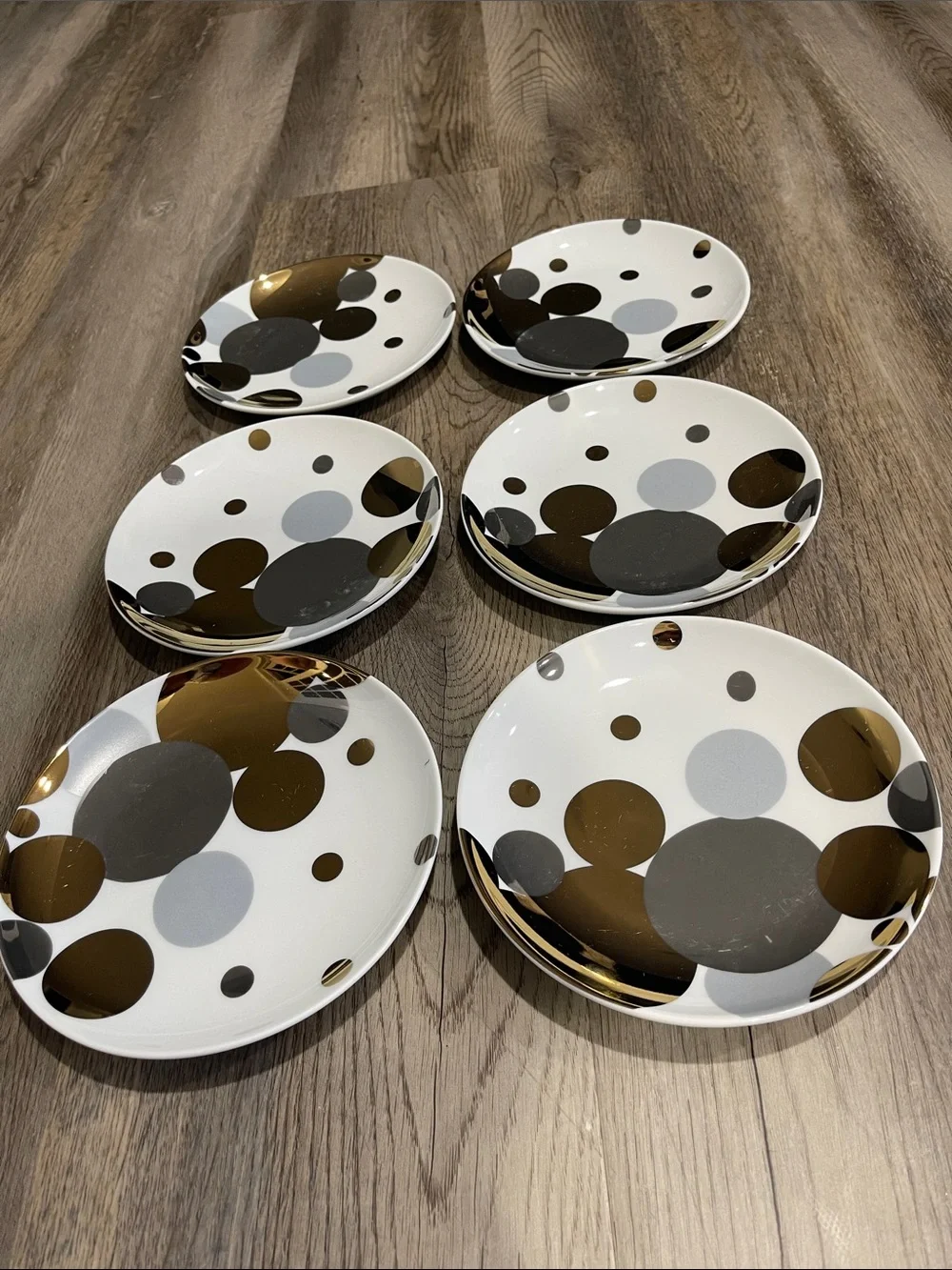 Crate&Barrel Confetti 6.5” dessert plates Gold and silver Dot Design Set of 6
